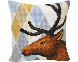Cushion cross stitch kit Deer - Collection d'Art