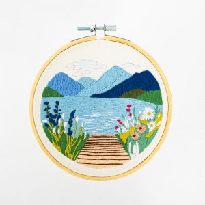 Embroidery kit Blooming...