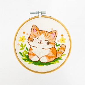 Embroidery kit Smiling...