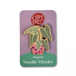 Wooden Needle Minder -...