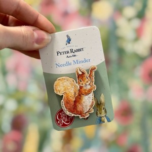 Wooden Needle Minder -...