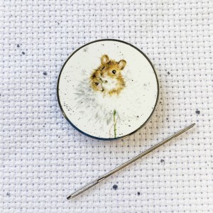 Hannah Dale - Needleminder...