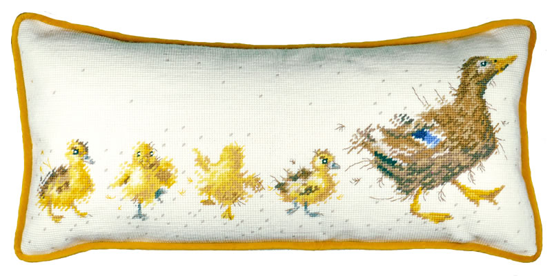 Petit Point stitch kit Hannah Dale - Mother Duck Tapestry - Bothy Threads >  Bothy Threads > Cross stitch kits > The Stitch Company B.V.