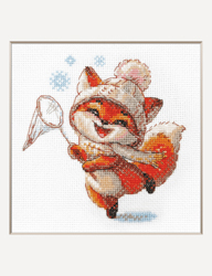 Cross stitch kit Playful Fox - Aine