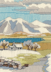 Platsteek pakket Long Stitch Seasons - Mountain Winter  - Derwentwater Designs