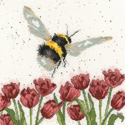 Borduurpakket Hannah Dale Flight Of The Bumblebee - Bothy Threads