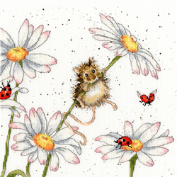 Cross stitch kit Hannah Dale - Daisy Mouse - Bothy Threads