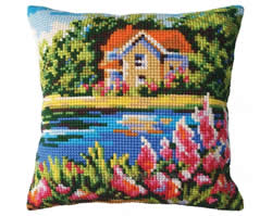 Cushion cross stitch kit Lake House - Collection d'Art