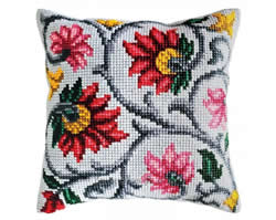Cushion cross stitch kit Floral Ornament - Collection d'Art