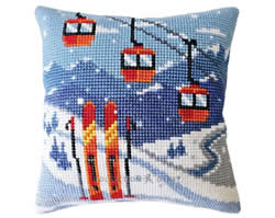 Cushion counted cross stitch kit Aline Skiing - Collection d'Art