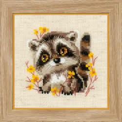 Cross stitch kit Little Raccoon - RIOLIS