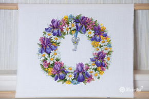 Borduurpakket Wreath with Irises - Merejka