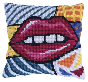 Cushion cross stitch kit Patchwork Kiss - Needleart World